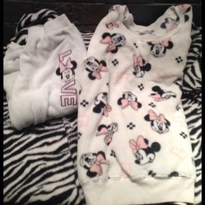 Minnie Mouse Sweatsuit Pajama Set