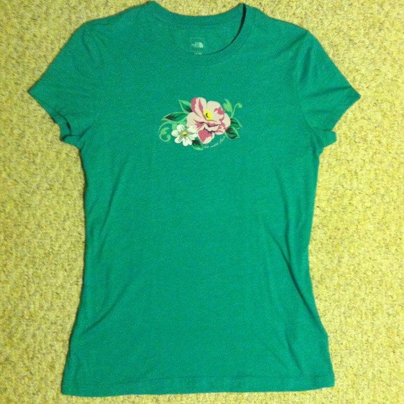 North Face tee