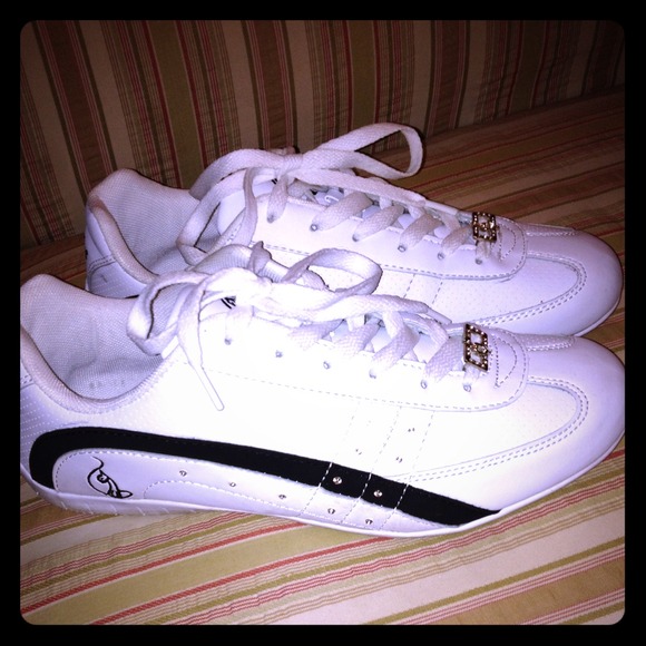 ❌❌SOLD❌❌Baby Phat Shoes Size 9