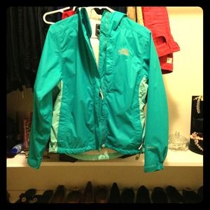 Northface Rain Jacket (BUNDLE FOR STYLISHMIND)