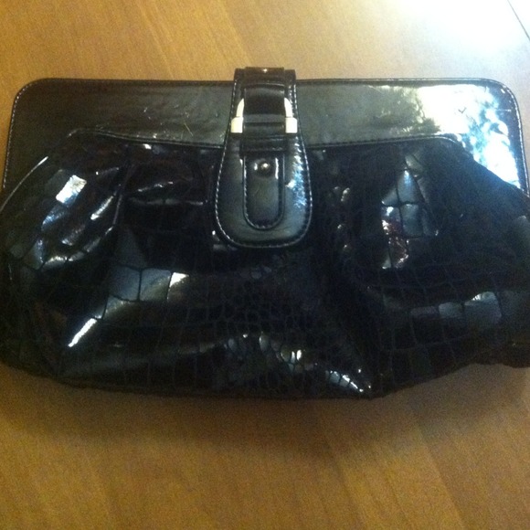 liz claiborne clutch - Picture 1 of 3