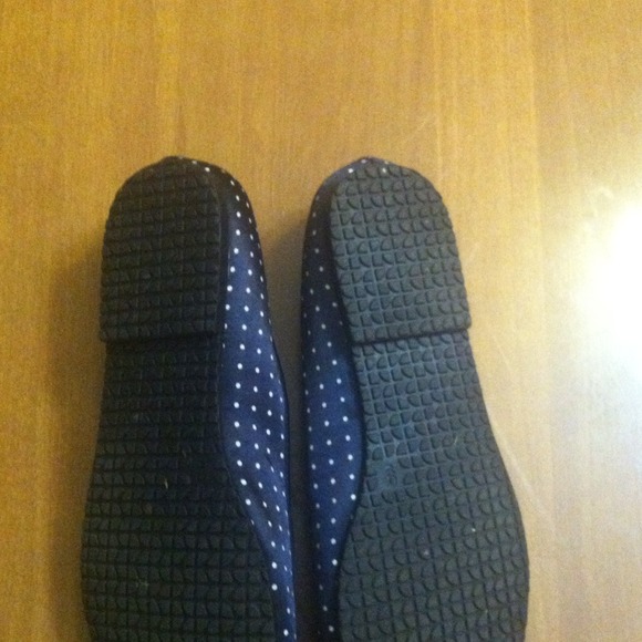 Flats - Picture 2 of 2