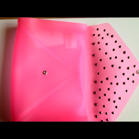 BNWOT Large Envelope Clutch w/ Gem Embellishments - Picture 3 of 3