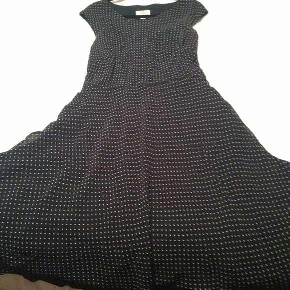 Talbots size 16 polka dot navy blue dress.