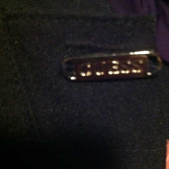 Black Guess Capri slacks size 26 - Picture 2 of 2