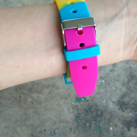 Hello Kitty Watch - Picture 2 of 2