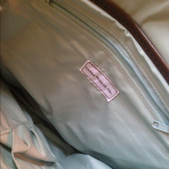 💰$15 SALE💰Anne Taintor "Good or Evil" Messenger - Picture 3 of 4