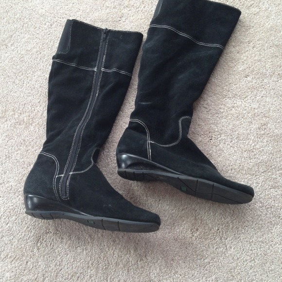 Black suede boots.