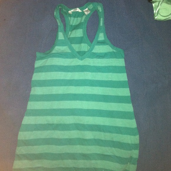 Dark green/ light green racerback tank top!