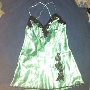 mint green/black slip