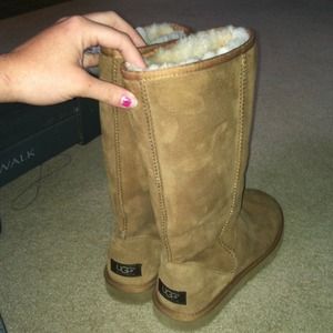 Brown uggs