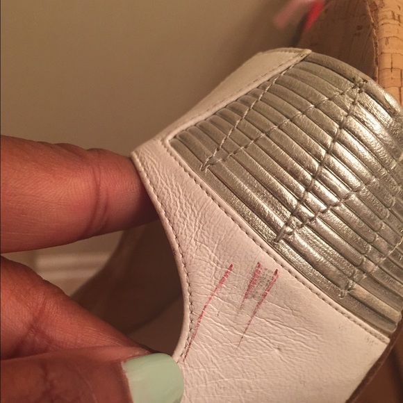 White Leather & Cork Christian Louboutin Shoes - Picture 4 of 4