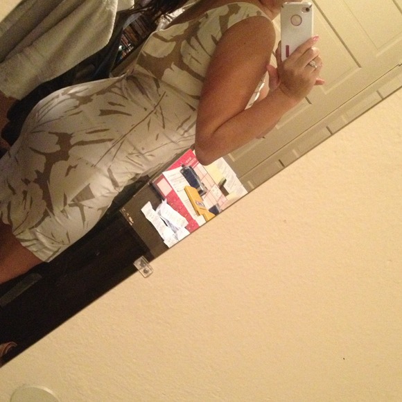 Gray with white formal dress - Picture 2 of 2