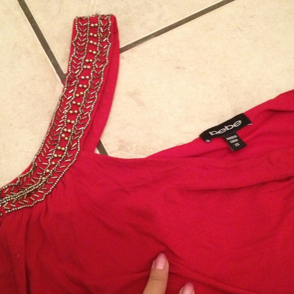Bebe red top - Picture 2 of 2