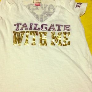 VS PINK Baltimore Ravens' Vneck tee 💜💛