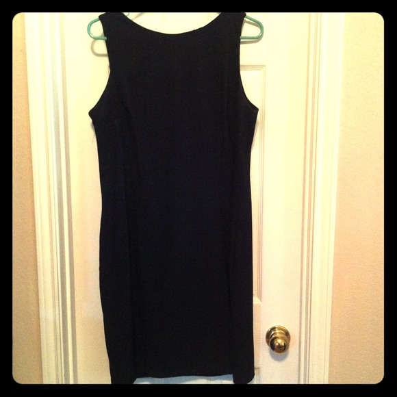****Sold in Bundle**** Black Dress