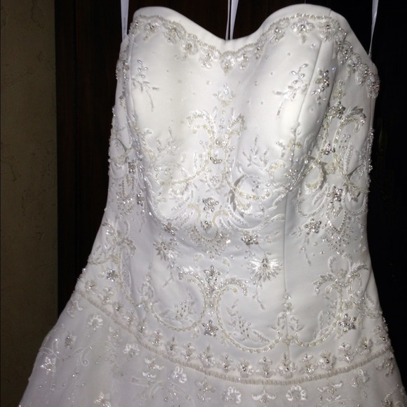 🚩Price Reduced!!🚩new Wedding Dress/never worn! - Picture 2 of 4