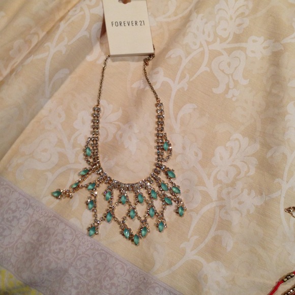 Forever 21 necklace
