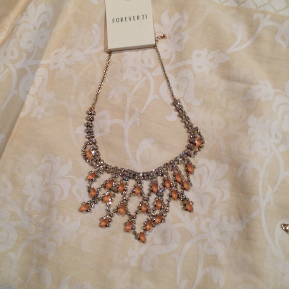 Forever 21 necklace