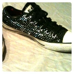 *Reserved @msgiss * Converse sparkle shoes