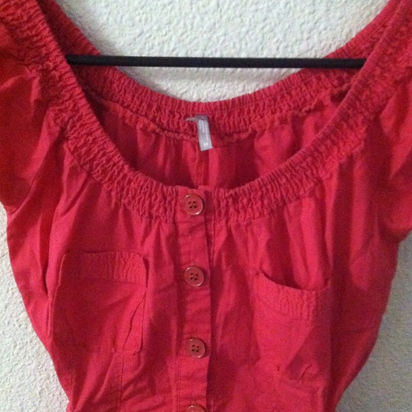 *PRICE CUT**Dressy top - Picture 2 of 4