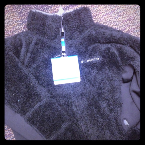 SOLD NWT Columbia fuzzy jacket