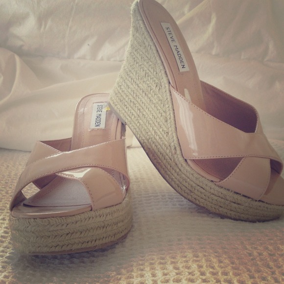 SOLD Steve Madden espadrilles platforms