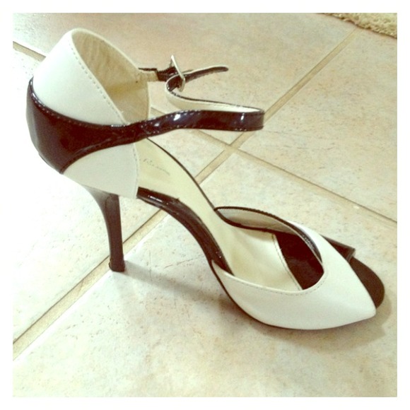 ❗RESERVED❗Sexy Charlotte Russe Peep Toe Pumps