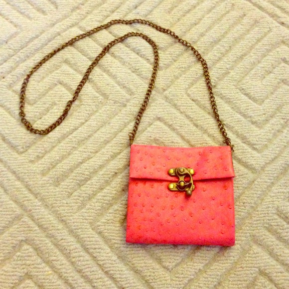 Pink square purse w/chain strap and small mirror