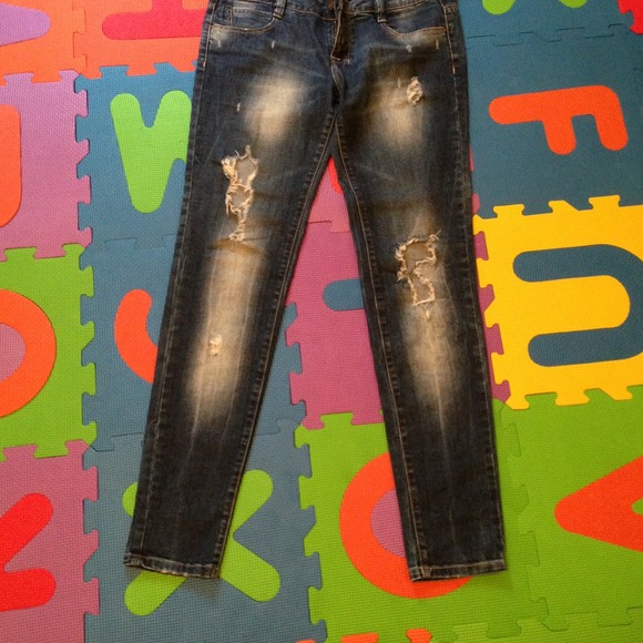 SOLD. Zara denim