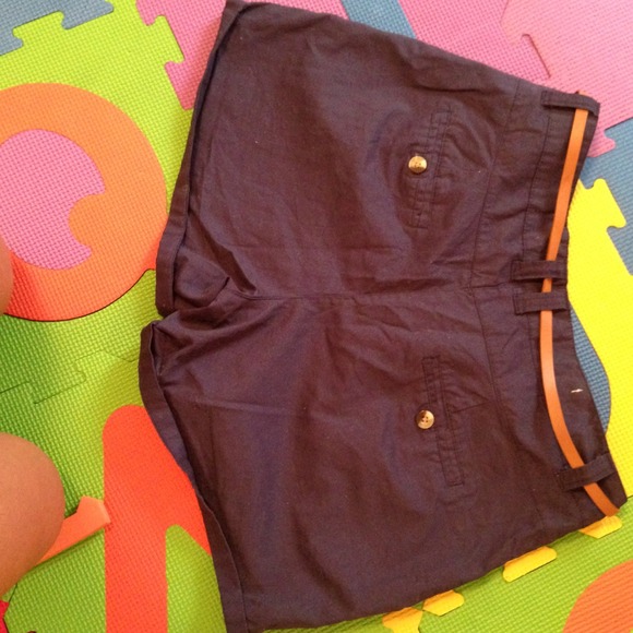 never worn - Picture 3 of 3