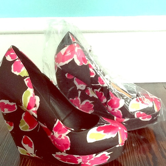 Butterfly Elle Wedges