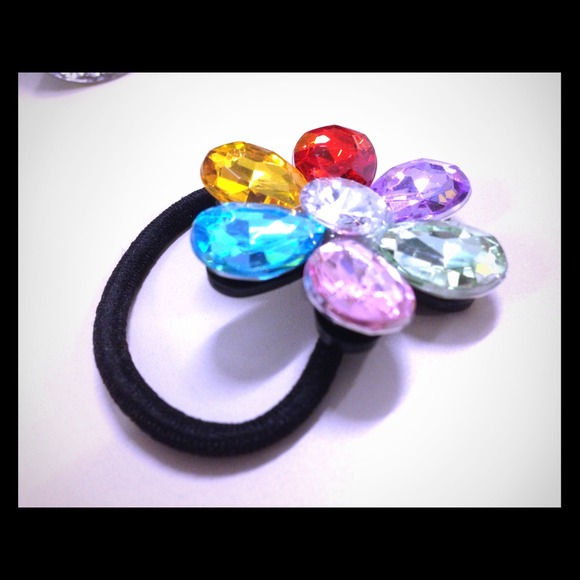 Multicolor elastic band - great hair accessory!