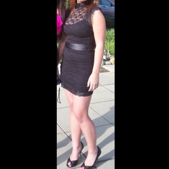 Black Lace Dress - Forever 21 - Picture 2 of 2