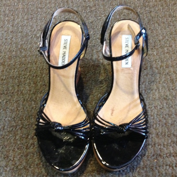 Sandals! - Picture 2 of 4