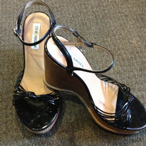 Sandals! - Picture 3 of 4