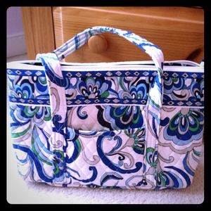 White, blue, and green pattern Vera Bradley purse