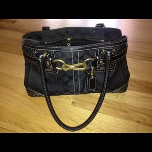 Classic Authentic Coach Tote