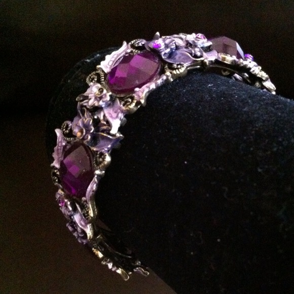 ❤purple cuff bracelet!