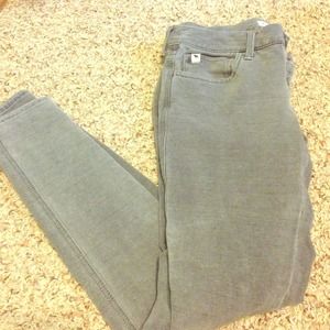 Cute stretchy skinny jean