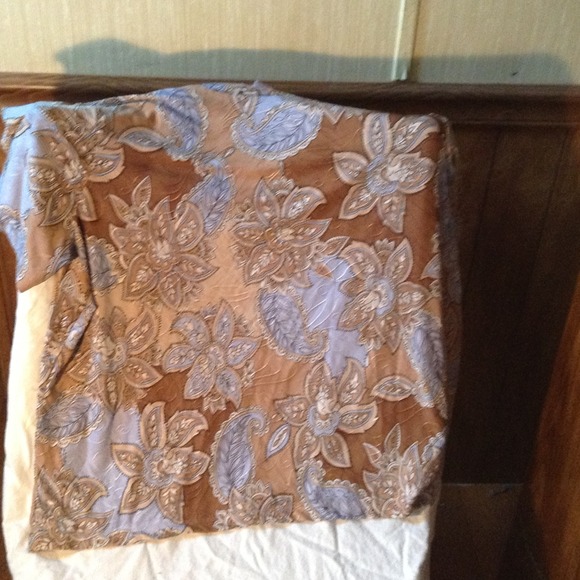 Ladies brown,blue, tan and flower blouse