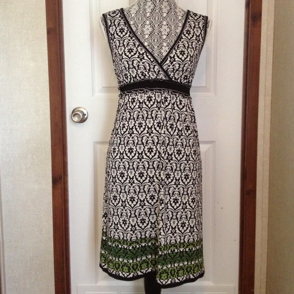 ❌SOLD❌Max Studio Dress - Picture 2 of 4