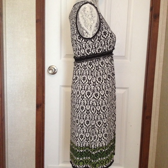 ❌SOLD❌Max Studio Dress - Picture 3 of 4