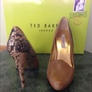 Ted Baker  "Kelmat" Leather Pump Size 7