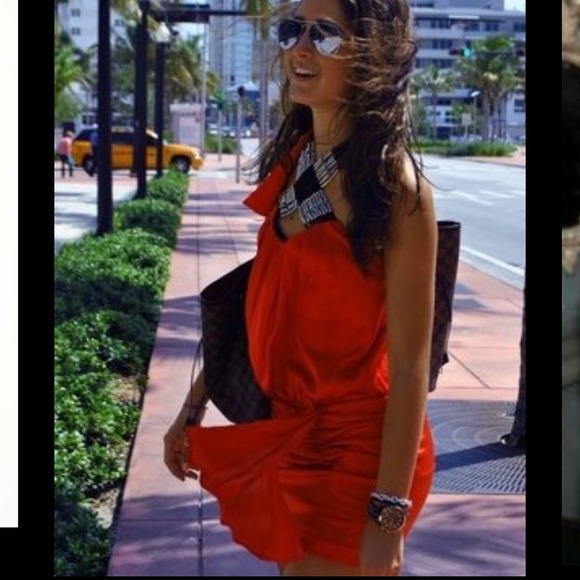 ⛔No longer available⛔bebe dress