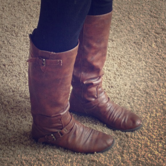 Brown and Gold Boots!!