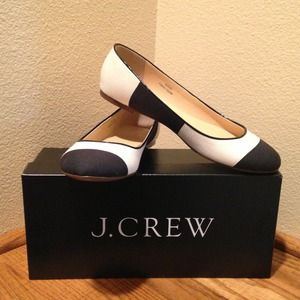 BUNDLE:  J. Crew flats, Gap flats, camo skirt