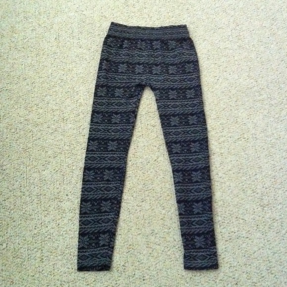 ❌SOLD❌Printed Leggings - Picture 2 of 3