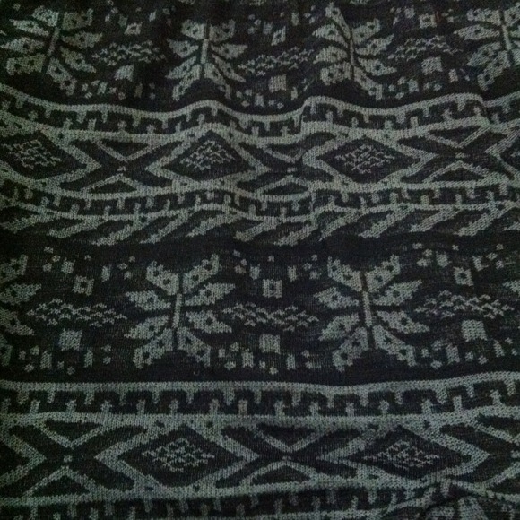 ❌SOLD❌Printed Leggings - Picture 3 of 3