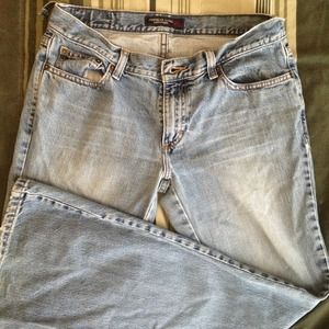 Size 6 AMerican Eagle jeans